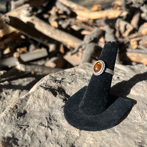 Amber Silver Ring - Picture 2 of 3